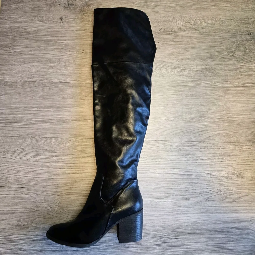 BP Luke Black Faux Leather Over-the-Knee Boots Size 6 NWOB Y2K Whimsigoth Retro